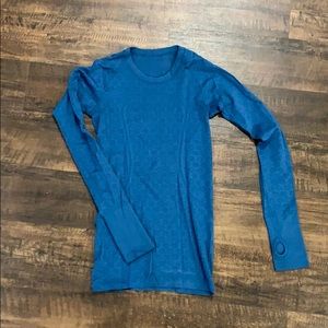 Long sleeve Lululemon Shirt